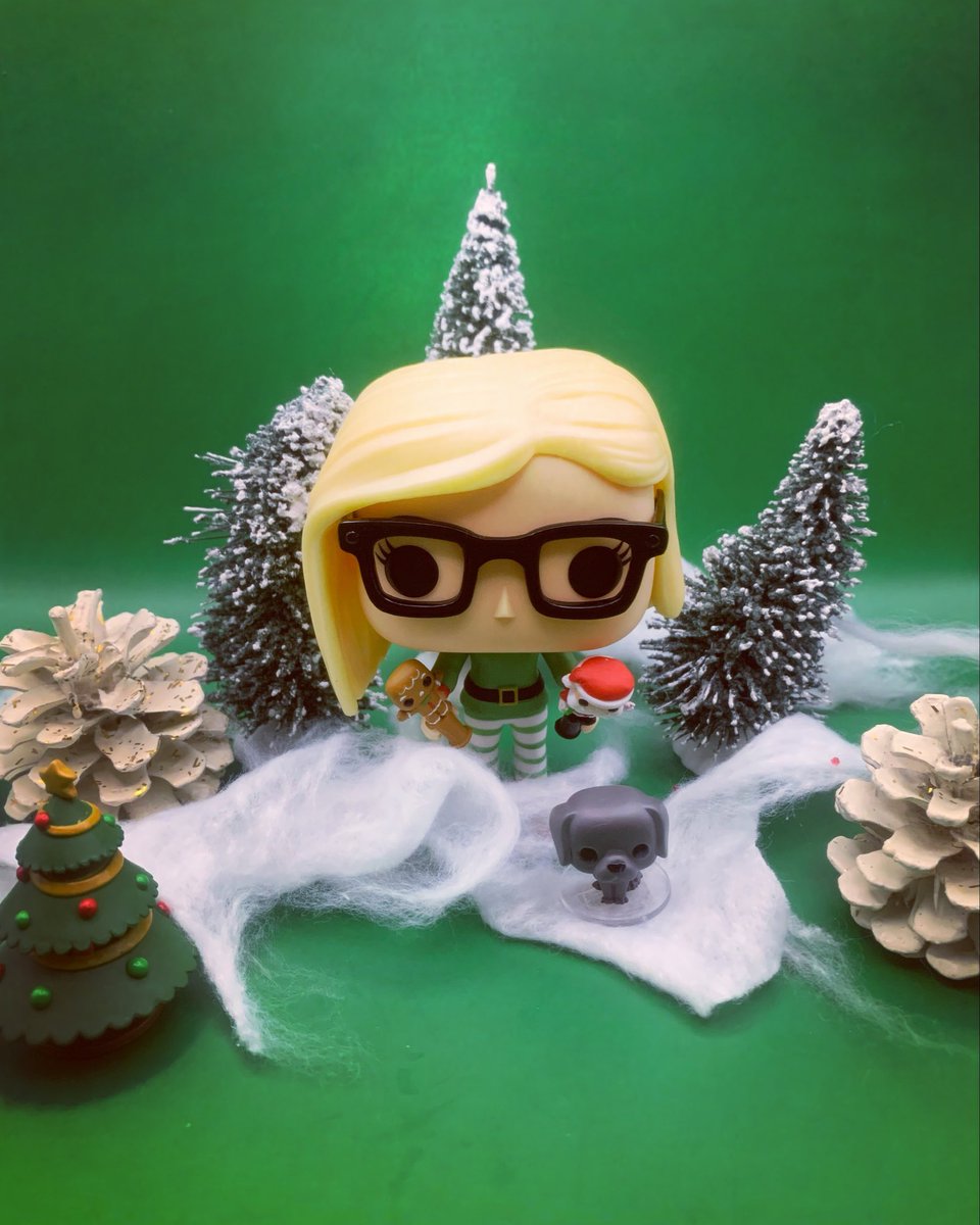 Cynthia49810055's tweet image. Day 6 GREEN. Make your own Pop People. Love the accessories🥰 #funkophotoadaychallange #funko @OriginalFunko