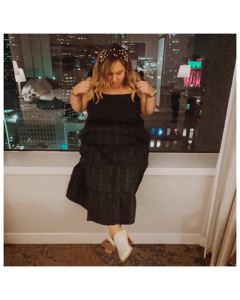 SaintCaitlin's tweet photo. If I could give a theme to 2022 it’s gotta be Growing Pains. A lot of work went into just being happy. I outgrew…

the goals I set 5 years ago. 
the Dallas high rise lifestyle. 
friends that served 0 value. 
thinking that I deserved lesser than. 
kee… https://t.co/AidSvN9vgt https://t.co/5ojQalJZME
