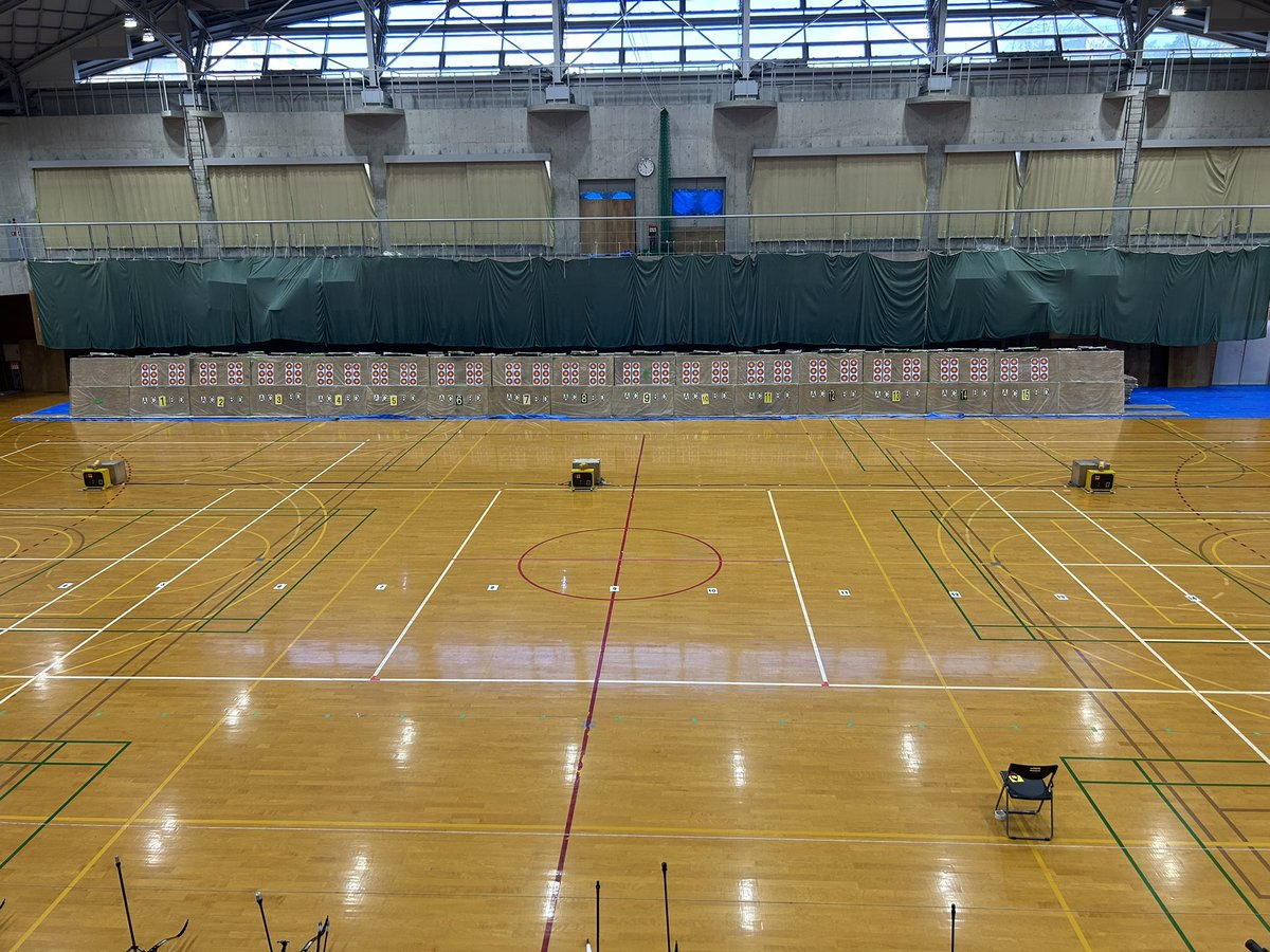 su_archery's tweet photo. 11月26.27日関個インドア予選が行われました

1回生は初めてのインドア公式戦でした💦

その中で
男子3回・長田
男子1回・富山
の2名が予選通過いたしました❗️

特に1回生はインドア練習からすぐの試合でしたがうまく射型を適応させ最後まで打ち込むことが出来ました。

#摂南アーチェリー部 https://t.co/2vzQyYYM0b