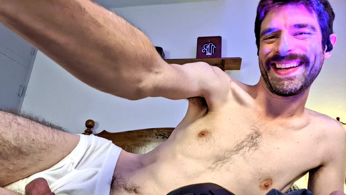 Alex - Just chilling in my #tightywhities. https://t.co/atCgsZ5QVv
