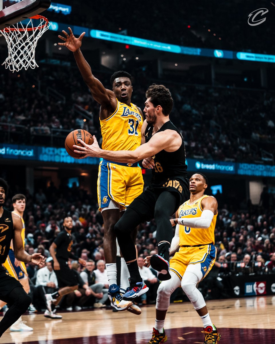 cavs's tweet photo. How it started ➡️ How it went https://t.co/u2OCf9aNlD