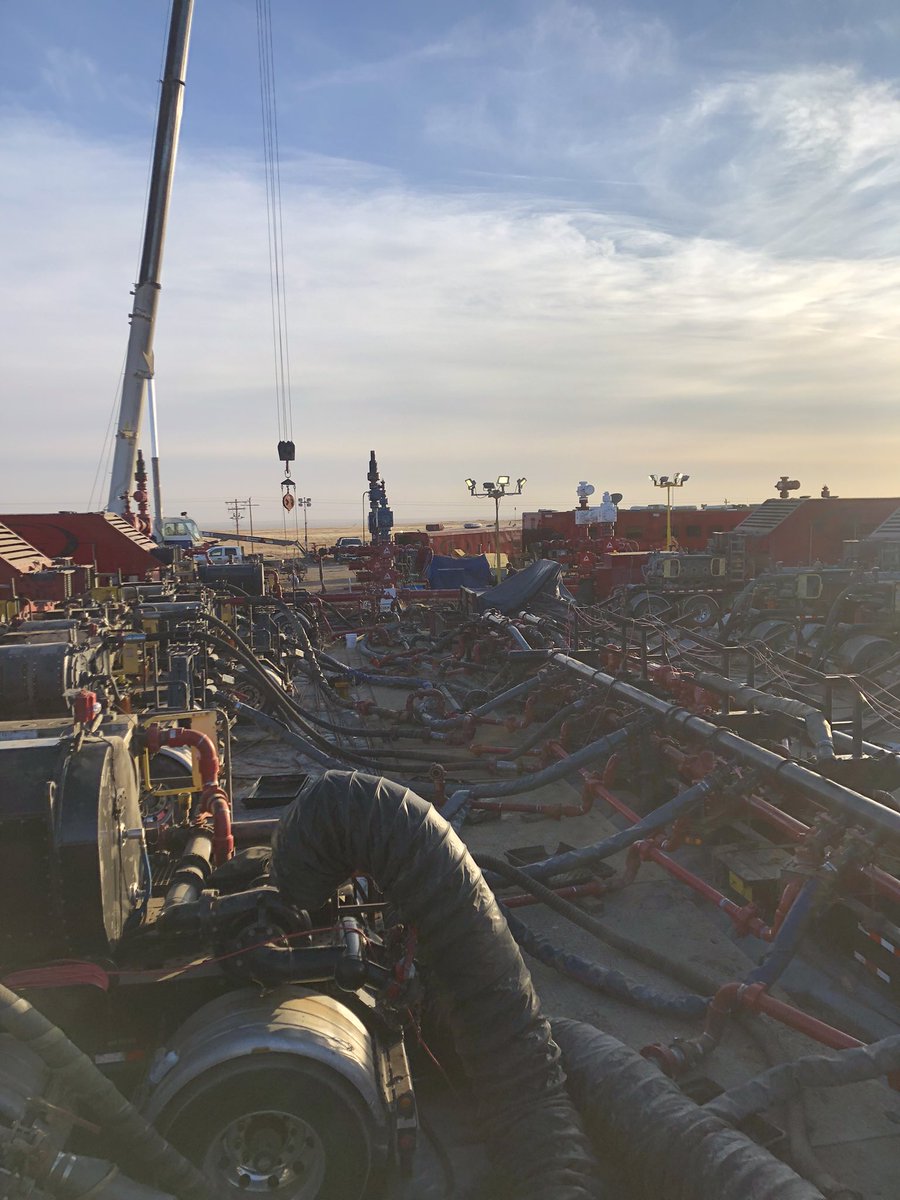 Alex_Anderson4's tweet photo. Last day as an #OFS man. Bittersweet because I’ll miss putting stages down hole with the boys. I’ve worked for 3 frac companies and Liberty is unequivocally the best damn frac company and it’s not even close #BDFC. Lastly, please enjoy these pics all from my final hitch https://t.co/L6AjopEoCy