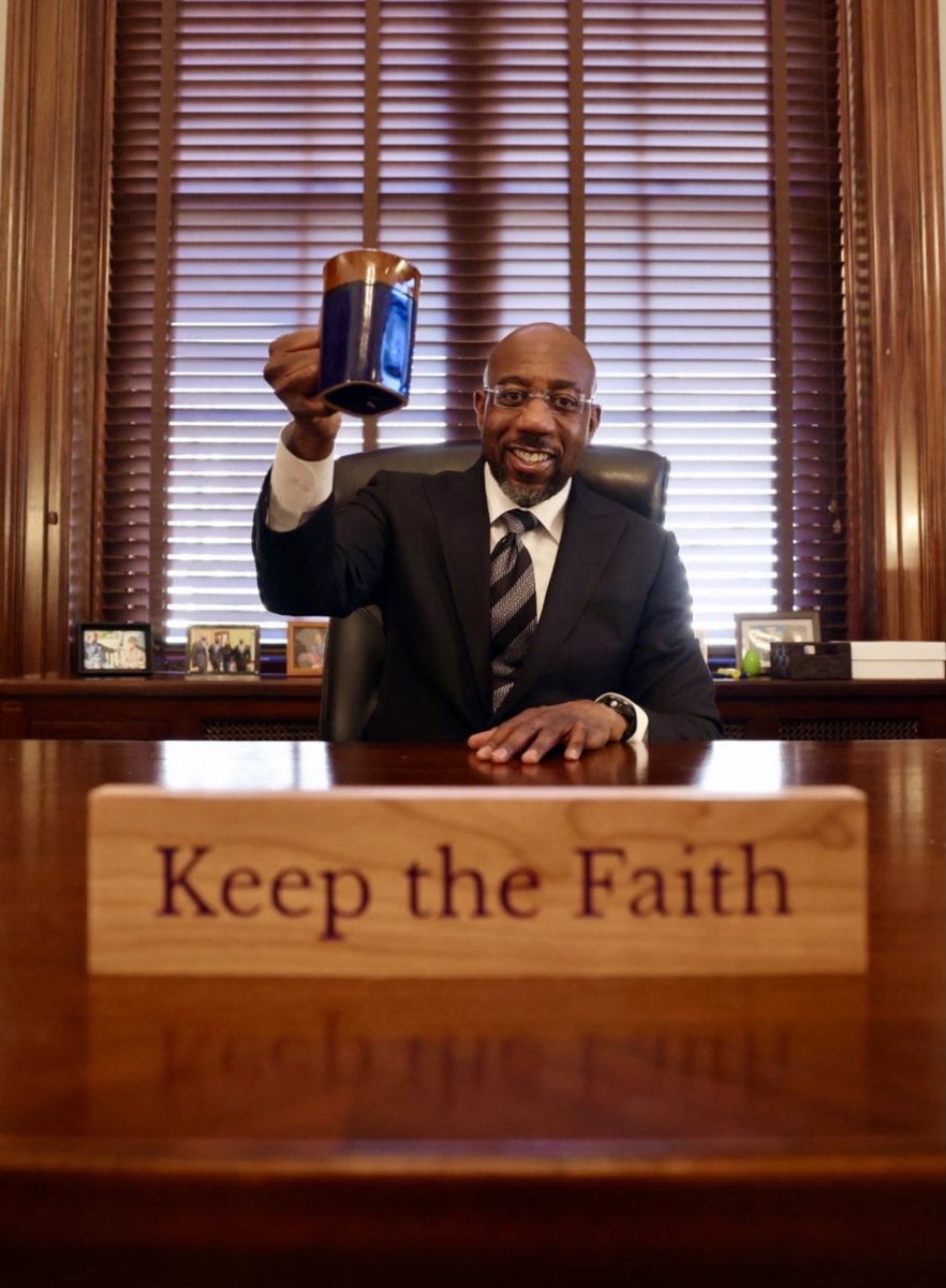 Tonight we’re keeping the faith 

📸: the very last photo I took of <a href="/SenatorWarnock/">Senator Reverend Raphael Warnock</a>