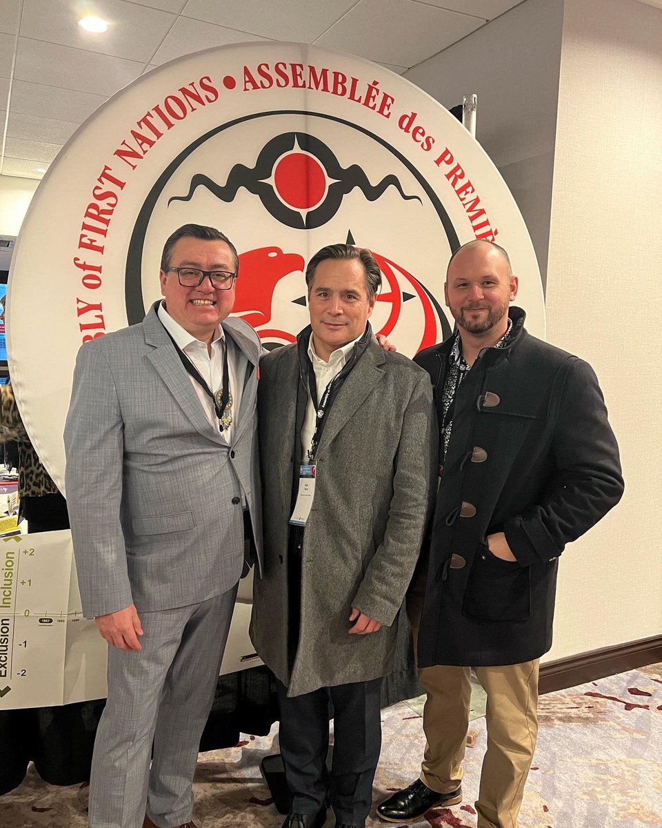 KeithHenryMetis's tweet photo. There is certainly a lot of activity at the @AFN_Updates Special Cheifs Assembly today.

@seb_desnoyers and myself and representing @ITAC_Corporate as we get ready for an Indigenous tourism resolution tomorrow, #12.

#originaloriginal
#DestinationIndigenous
#tourism https://t.co/1GGDhOwAY6