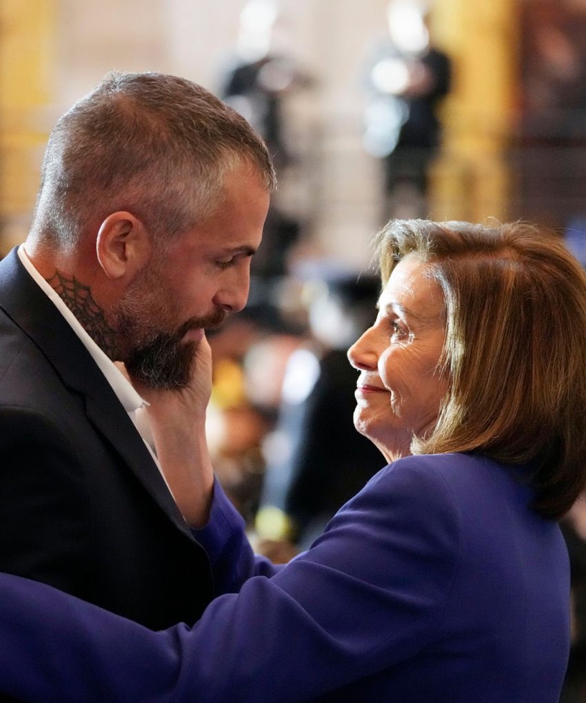 TheRickyDavila's tweet photo. I really love this photo of Speaker Nancy Pelosi and Officer Michael Fanone. 🇺🇸 https://t.co/d2KI7jt5Es