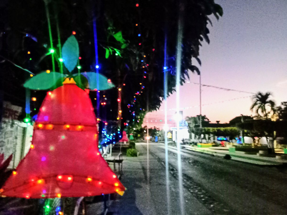 gerpaezm's tweet photo. #ElCarito EN NAVIDAD 2022
II Concurso El Barrió más Bonito
Organiza: Wilson Conde JR
El Carito Carito, Sector Centro
FotosGermanPaez @colombia_hist
@AdrianaLucia @Jorgenegretelpz
@orlandobenitezm @JulioEliasVidal
@AntonioJCorreaJ @ErasmoZB https://t.co/JQaJvRMb7l