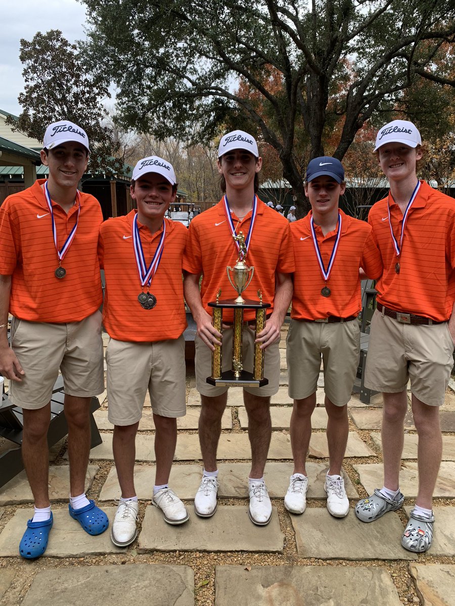 wakeland_golf's tweet photo. @#whsgolf boys won their final tourney of the fall at the Liberty HS hosted match at Twin Oaks. Sr Chris Taylor fired his career low 68, winning the tournament handily. So. Hunter Beasley took 3rd, 76. ##allin #11-0 https://t.co/ySAWvYK2DE