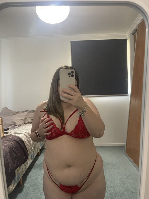 Happy hump day😚 https://t.co/S9glgYPhVj<a href="/tag/of"class="tags"><span>#of</span></a><a href="/tag/nsfw"class="tags"><span>#nsfw</span></a><a href="/tag/selling"class="tags"><span>#selling</span></a>