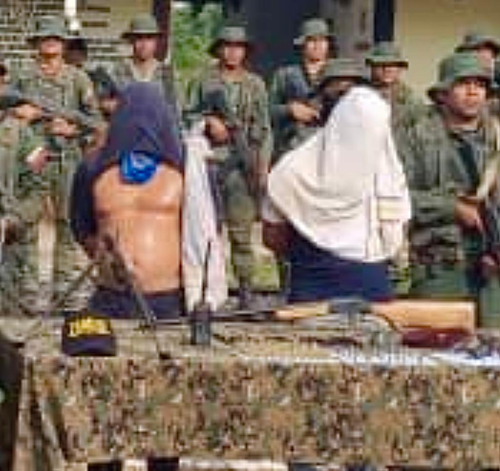 dhernandezlarez's tweet photo. En Bolívar “Los Pijiguaos” FANB desmantela campamento militar TANCOL e incauta armas de guerra, municiones y otros pertrechos. Nuestro territorio jamás será cedido, traspasado, arrendado, ni en forma alguna enajenado ni aún temporal o parcialmente, Venezuela es territorio de paz! https://t.co/O9e5QExHB2