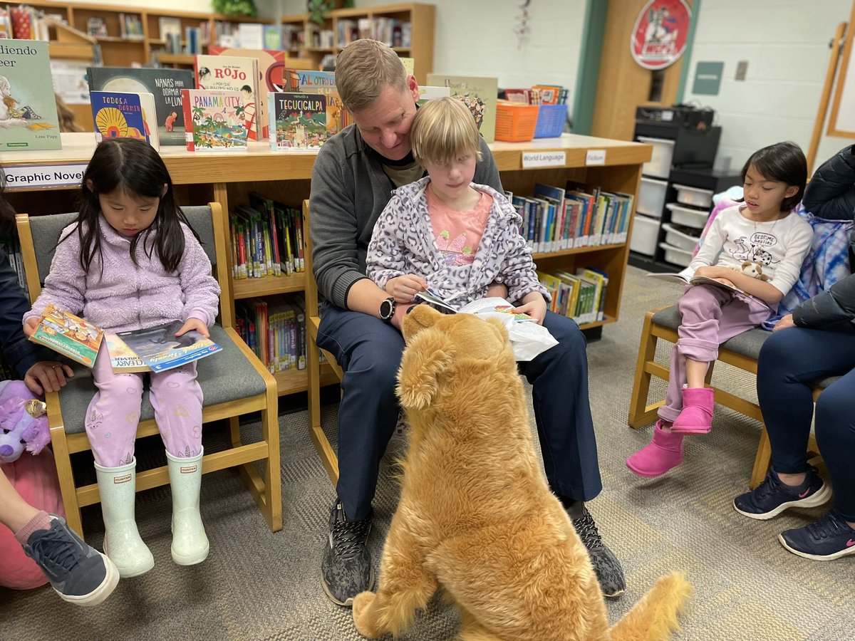 CPESspecialist's tweet photo. Bedtime Stories with our Cardinal families was a joy to behold! #cpesbelieves #cpesreads #onekindactvienna https://t.co/21M6FkYiBp