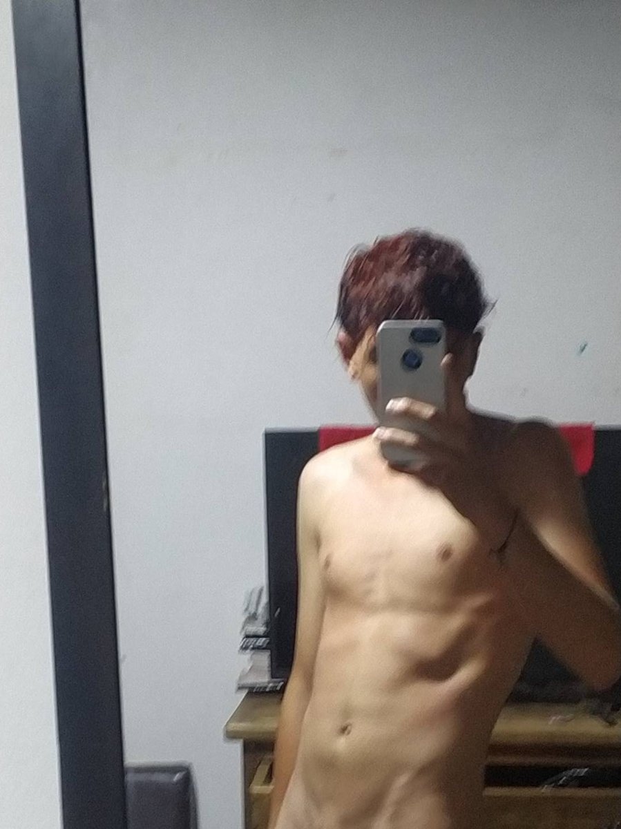 bu_zz__'s tweet photo. Venta de contenido al DM😍😏🍆
#gay #colombia #twink #maduros  #rt https://t.co/fONe6HjYi2