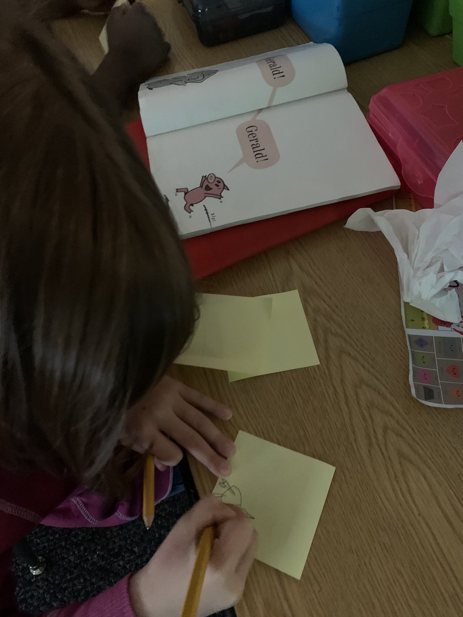 PammyD74's tweet photo. Using sticky notes to find connections in our reading! #fortproud https://t.co/llt1IniGgz