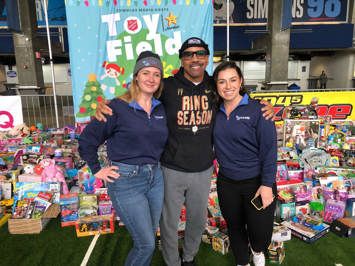 bbishop23's tweet photo. Shout out to the @CoolrayAtlanta ladies for stopping by and supporting our Toy Field Event! @BlaineandMickey @1045TheZone @NissanStadium https://t.co/f1PIBOHaLl