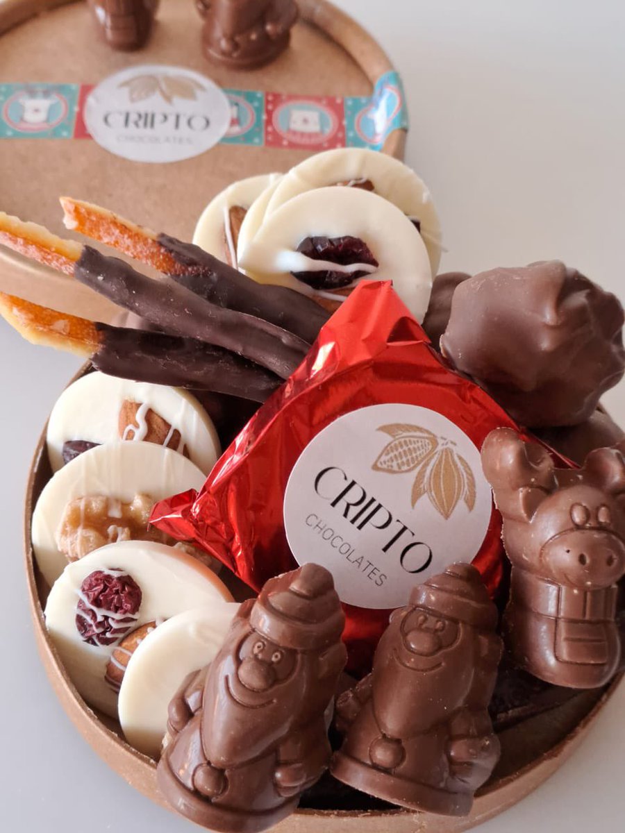 criptochocolate's tweet photo. Nuestros boxes celebración disponibles en tamaño mini! Las fotos lo dicen todo 🤩💣 #Criptomonedas #cripto https://t.co/P12XuIHV6q
