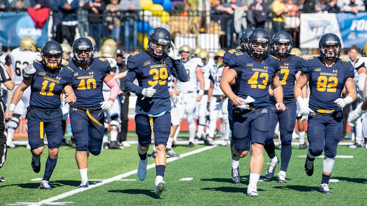 After a great conversation with <a href="/CoachSchell_/">Matthew Schell</a>  I’m proud to announce I have received a PWO from Merrimack College. <a href="/Merrimack_FB/">Merrimack Football</a> @CoachRobbatMC <a href="/Coach_Phelps11/">Salisbury School Football</a>