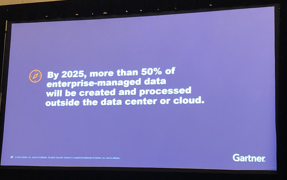 chuck_correll's tweet photo. Gartner’s Tom Bittman: “By 2025, more thank 50% of ENT managed data will be created and managed outside the data center or cloud.” HybridIT requires a platform. #Equinix #GartnerIO ⁦@Gartner_inc⁩ https://t.co/XbU1IQhIRX