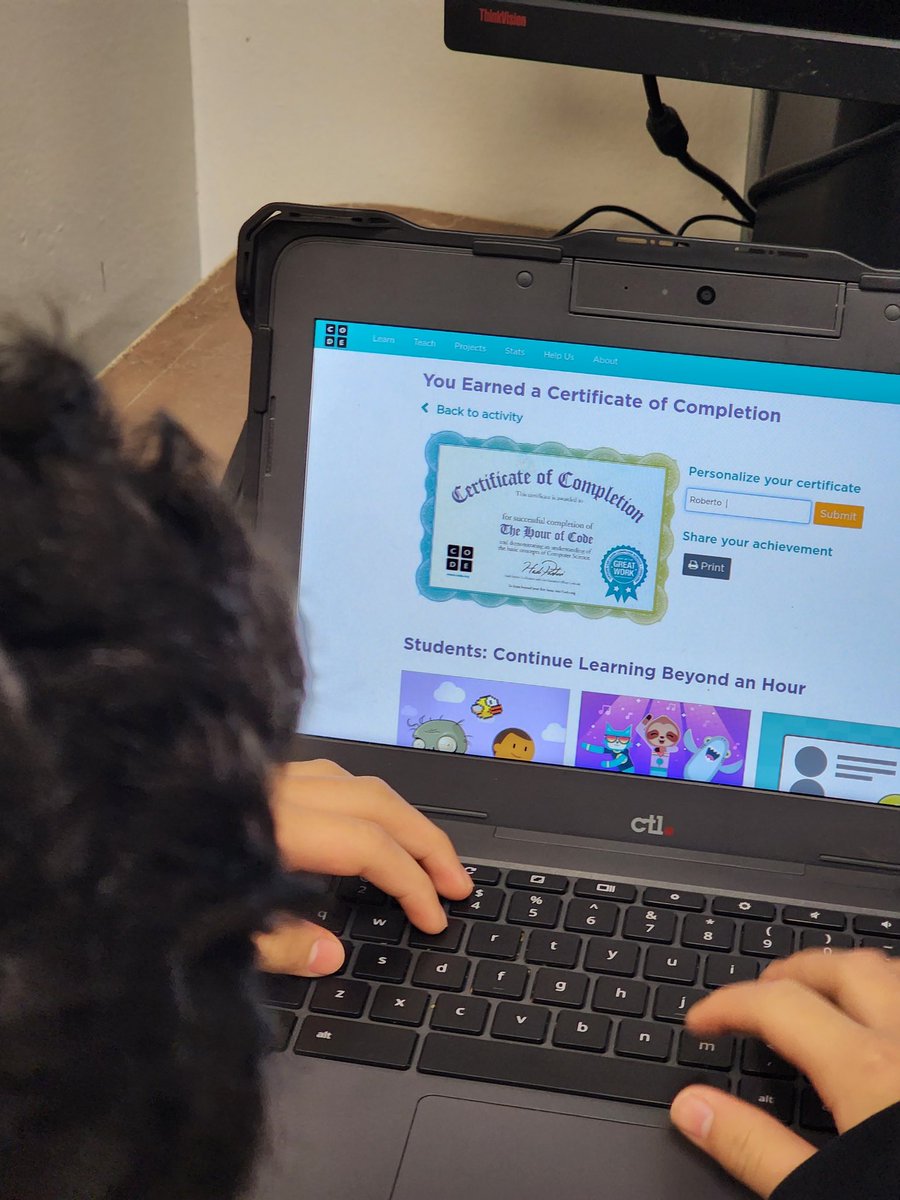MrMaxwell1999's tweet photo. #P2 #digitalcitizenship #cyberawareness #learningdotcom #flappybird #appsmash #HourofCode #HISDeCoded #WeAreMarshall #codedotorg #12daysofCode @HISD_Inst_tech https://t.co/6KdWUTY5RW