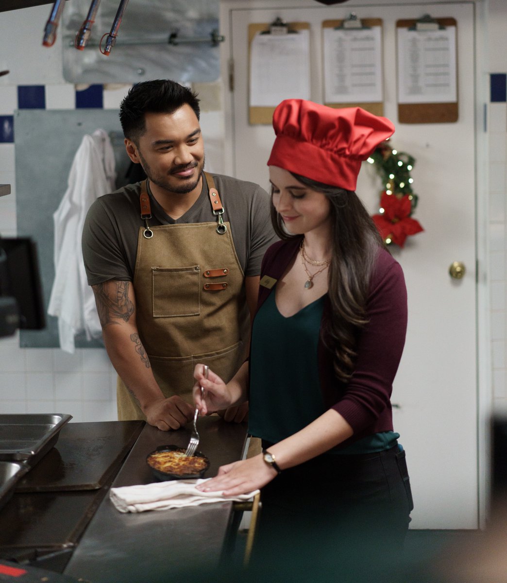 FoodNetwork's tweet photo. Meet Preston and Abby. He's a control-freak chef and she's a control freak restaurant owner. When their worlds collide, can they learn to live with (and maybe even love?!) each other? 🥰

Stream #OneDeliciousChristmas with @alexmallarijr + @vanessamarano on @discoveryplus. https://t.co/eZLJMJ48u2