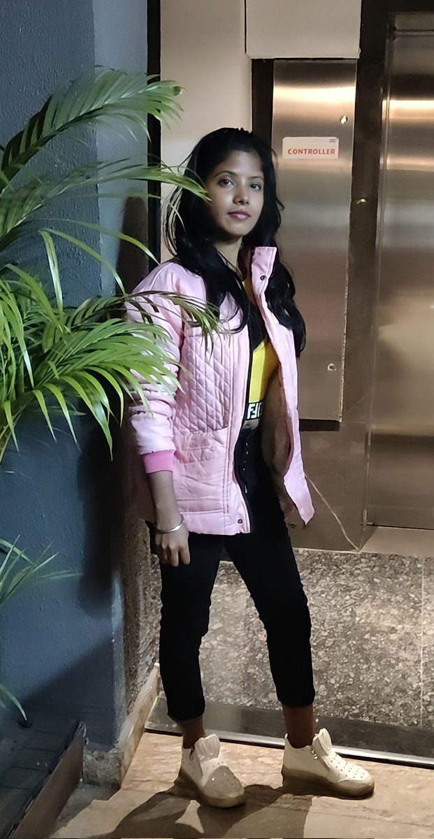 ViralVEER2's tweet photo. Play the moments. Pause the memories. Stop the pain. Rewind the happiness. #viralveer #anjalirai https://t.co/SNapUhwqGR