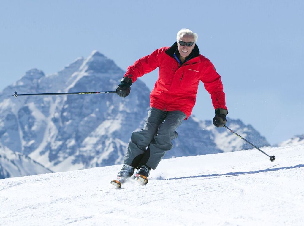 SnowBrains's tweet photo. German Skiing Pioneer Klaus Obermeyer Celebrates His 100th Year of Skiing
https://t.co/hdD9gy16pk https://t.co/ea0JH0n858