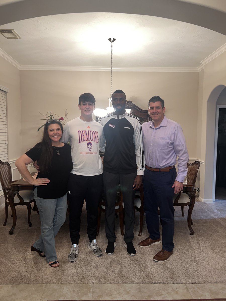 Great home visit with <a href="/KWashington_7/">Kyle Washington</a> <a href="/NSUDemonsFB/">NSU Football</a> !

@NSUSpecialist @kslasports <a href="/nsulaalumni/">NSULA Alumni Association & Foundation</a>  <a href="/CoachDanny10/">Danny Hernandez</a> <a href="/ihss_houston/">Houston Inside High School Sports</a> @SWiltfong247 @TDRecruits <a href="/Perroni247/">Brian Perroni</a>  <a href="/JonPoorman/">Jon Poorman</a> <a href="/ByAndyMcCulloch/">Andrew McCulloch</a> <a href="/adamgorney/">Adam Gorney</a> @KHOUSportsMatt <a href="/AllenTrieu/">Allen Trieu</a>