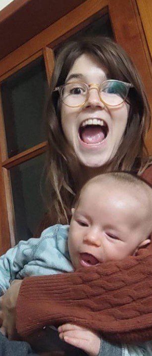AntoDOrazio's tweet photo. Aaaaaaaaaaaaaaaa es mañana es mañana es mañanaaaaaaa!!!! Te amamos tía pululu @dafjanyi https://t.co/71HNVncB4o