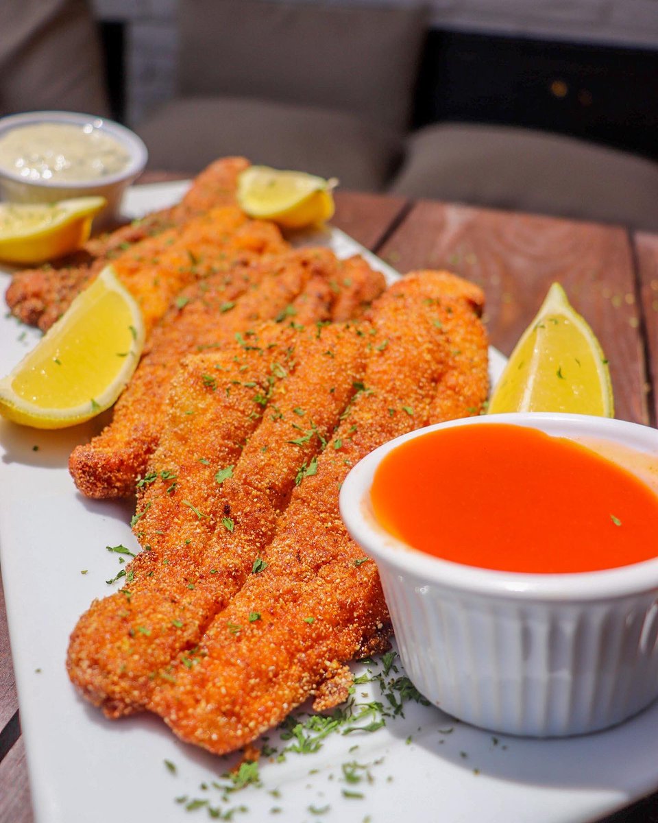 FlyChefAldenb's tweet photo. Southern Fried Catfish #flychefaldenb #foodie https://t.co/Xc0BFJLefZ