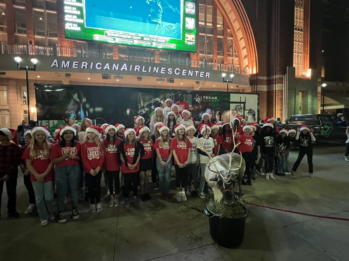 6th grade choir singing tonight <a href="/DallasStars/">Dallas Stars</a> game with other Rockwall 6th grade choirs from <a href="/ReinhardtRocks/">Reinhardt Elementary Music</a> <a href="/BSECubsMusic/">BSECubsMusic</a> Jones and Springer! So much fun! 💚<a href="/GarciaGators/">GarciaGators</a> <a href="/risdfinearts/">RISD Fine Arts</a> #RISDkidsmakemusic