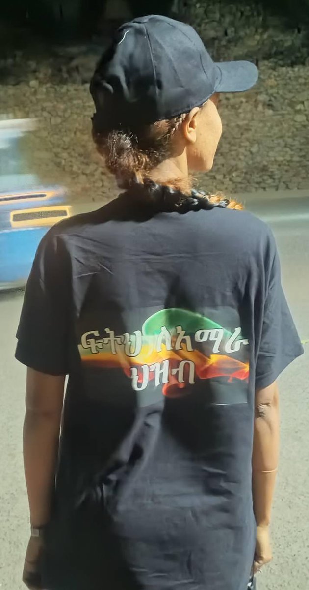 SelassieI24's tweet photo. እንጨት ቁጭ ብሎ ሰው እየነደደ
ህግ አዋቂው ቆሞ ሌባ እየፈረደ
አንበሳ በጅቦች እየተሳደደ 

ሰው እየተቃጠለ አውሬ እየነገስ
ቀሳውስት ተወግዘው ሌባ እየቀደስ

ይህ ሁሉ ሲስራ መላው ጠፍቶን እኛ
አረ ወዴት ገባህ የሰማዩ ዳኛ‼️

ፍትህ ለደጉ #አማራ ህዝቤ https://t.co/5ElG9M4RLO
