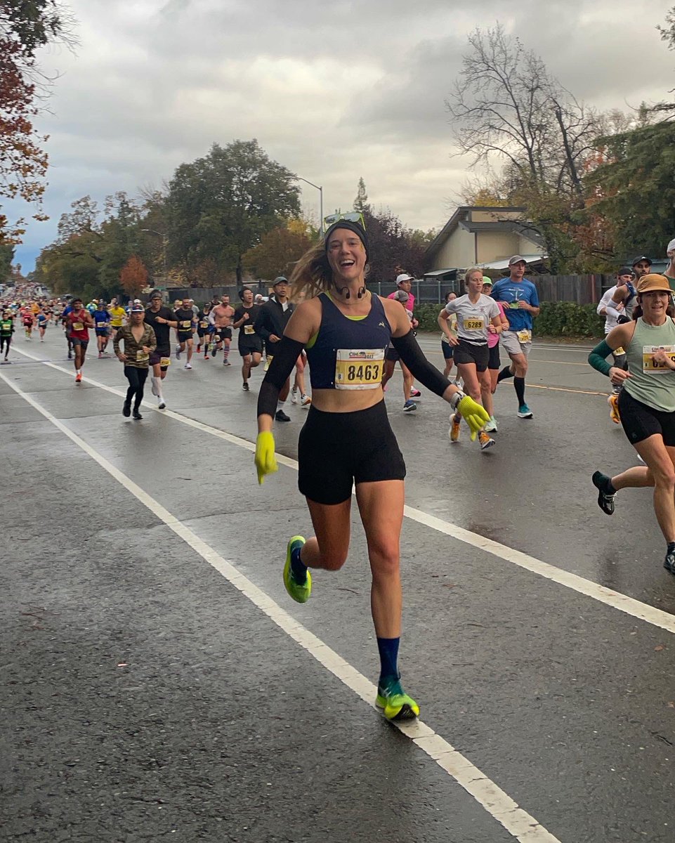 Hannah_Sedg's tweet photo. Went on a very, very long run this weekend. 
17-minute (!!!) PR in the books with a 3:32:09 at CIM ⚡️ https://t.co/q8bBXgULSP