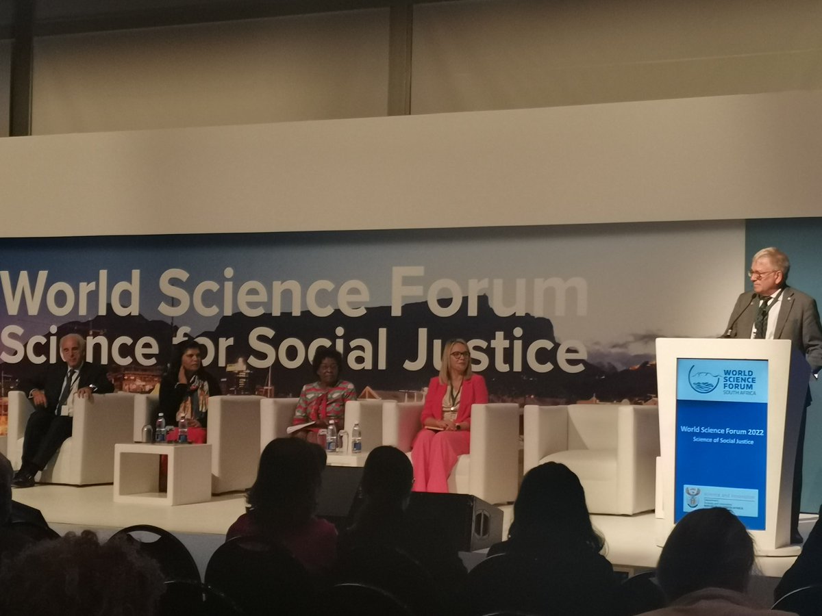 HlamuloMakelane's tweet photo. Plenary session: Science for Human Dignity - What role for science in fighting poverty, unemployment, inequality and Exclusion?
#WSF_ZA2022 #WSF2022
#ScienceforSocialJustice https://t.co/UbhVMqtj0k