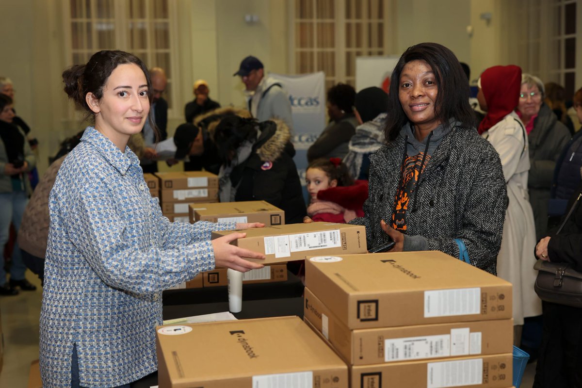 AmiensMetropole's tweet image. [ #InclusionNumérique 💻 ] La Ville et le CCAS d’Amiens dotent en équipement informatique des Amiénois en situation d’illectronisme

Lire le communiqué 👉amiens.fr/Actualites/Inc…