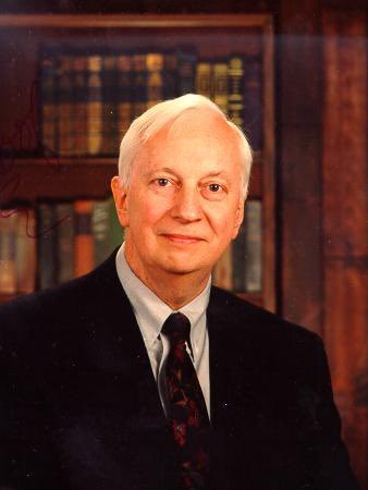 Bilişsel bilim alanının önemli isimlerinden #ZenonPylyshyn (d. 1937) hayatını kaybetti. #Pylyshyn, "Hesaplamalı Zihin Kuramı (Computational Theory of Mind)", algı, dikkat, imgeleme gibi konulardaki çalışmalarıyla tanınıyordu. 
#psikoloji, #BilişselPsikoloji, #BilişselBilimler