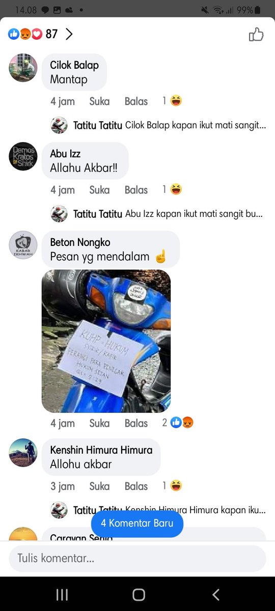 puspita3_eka's tweet photo. Ternyata masih banyak Kadrun yang ngebelain pelaku teror di Polsek Astana Anyar.Yang udah koit berserakan tubuhnya dibilang syuhada,mujahid,mati syahid.Uteqmu jane ning ngendi to Drun  😂😂😂 https://t.co/HmqflCWWI2