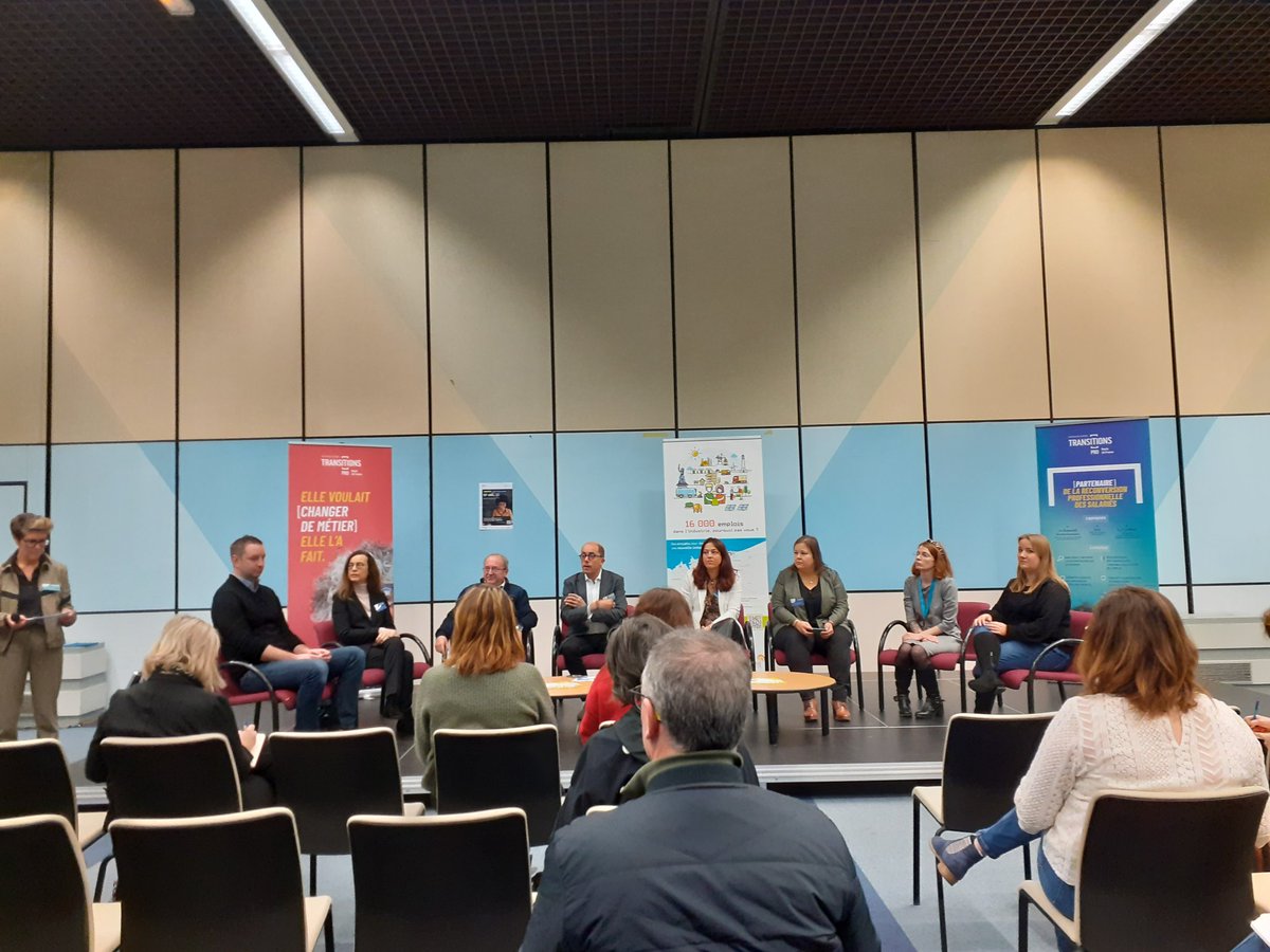 En direct du salon transitions pro sur la VAE à la CUD. 
Évolution des compétences 
Valorisation des salariés 
Reconnaissance 
Reconversion professionnelle