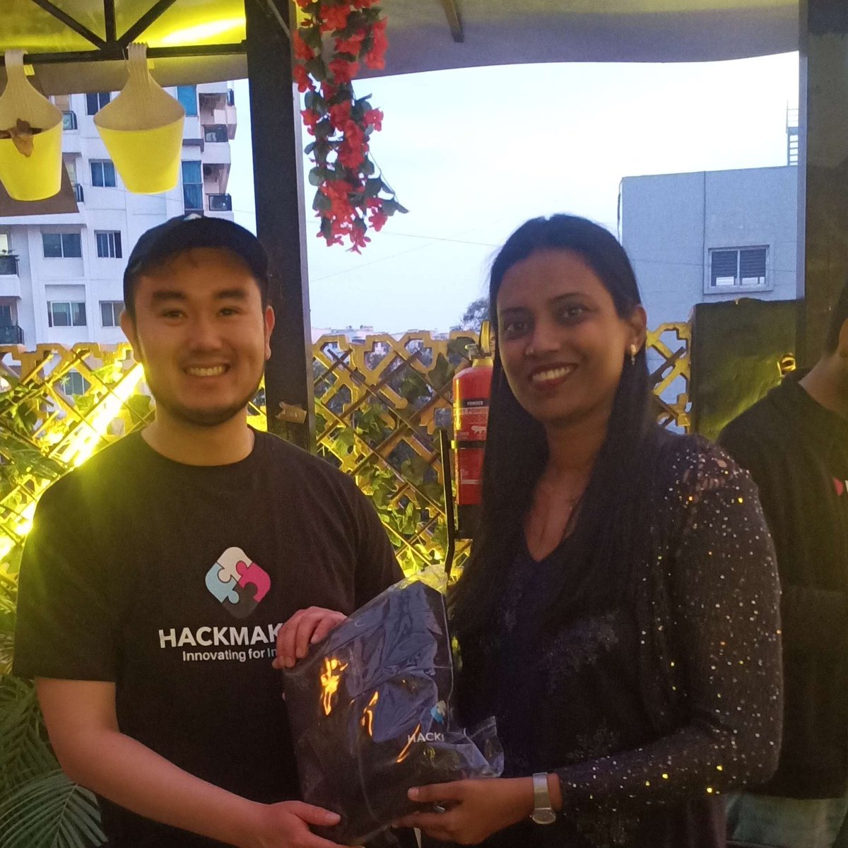 HackmakersDAO's tweet photo. What's better than a #web3 meet up!

Its when @Hackmakers DAO meet all the folks building and innovating in Web3!

#hackmakers #community #buildweek #futureblockchainsummit #ethglobal
 #IndiaBlockchainWeek https://t.co/vUla181IGz