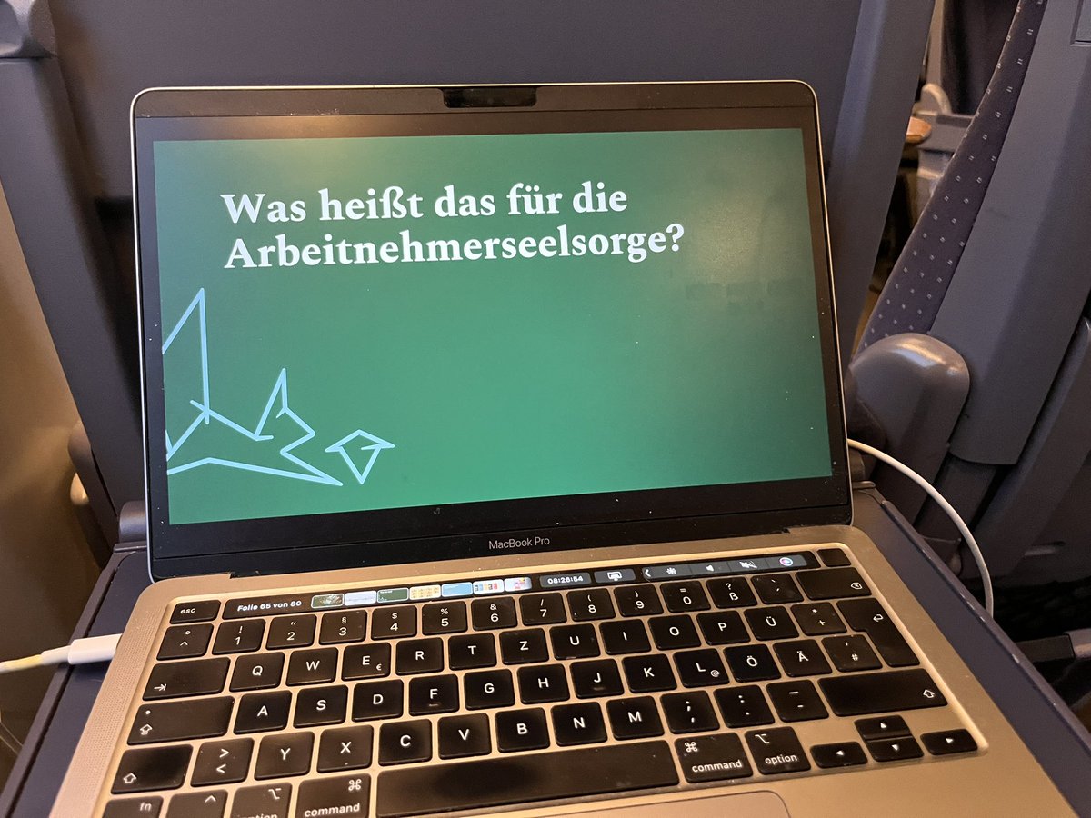 SQUIRREL & NUTS tweet media