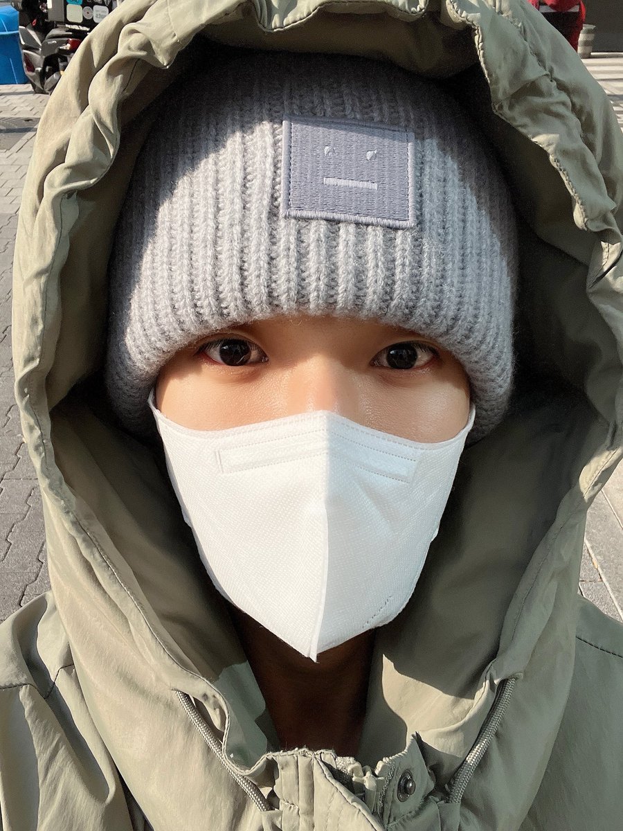ggomi_gom's tweet photo. 미츳나 ,,,,,,,,,,,,,, https://t.co/rsaSiEmU14