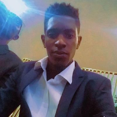 grandfuhrer's tweet photo. @AmXander1 @phenebah You can't be this ugly man. What did your mother do to God? 🤔 https://t.co/22fEkIQoVU
