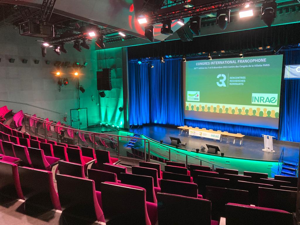 3R_congres's tweet photo. 🔴 #3R2022, c'est parti 
2 jours dédiés à la #recherche sur les #ruminants 🐄🐂🐑🐐
➡️ C'est aujourd'hui et demain à la cité des sciences - La Villette 
↪️ Le calme avant la tempête !
Organisé avec @INRAE_France et @InstitutElevage https://t.co/W3FlZ6FFme