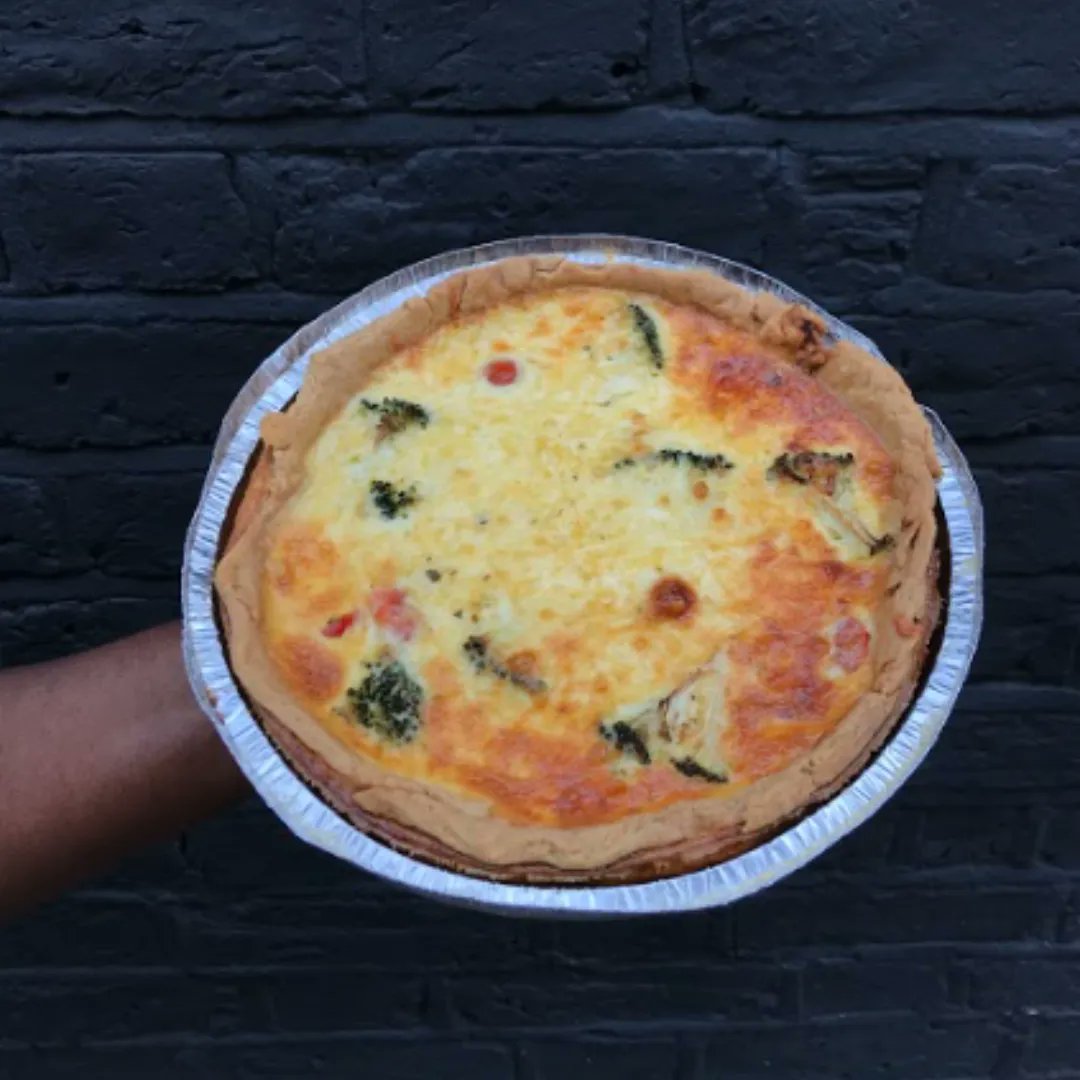 LuminaryBakery's tweet image. Last week on the #LuminaryEmployabilityCourse our trainees baked quiche and practised making pastry from scratch!