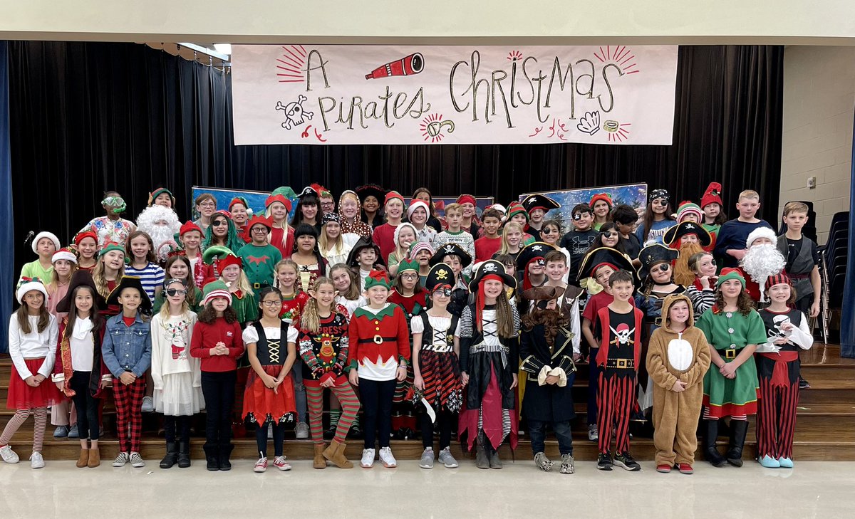 GosdinSteph's tweet photo. I am so incredibly proud of my 4th graders today. They worked hard, sang their hearts out and gave our CCES community an incredible show today. #everycubcounts @BoerneFineArts @CiboloCreekPTO @CiboloCreekES1 @stangle4th @McCauleE134 @DanielleKindr17 https://t.co/8ovTzWJVcm