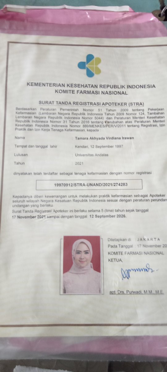 margos74's tweet photo. @BEMKMFARMASIUA kenal dg yg punya surat ini? https://t.co/wXVMNL8BN5