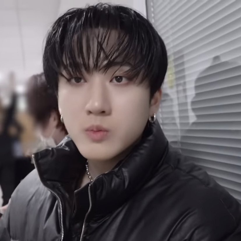 seolarsmoon's tweet photo. cbotd (changbin of the day) https://t.co/HfKHZY9kEy