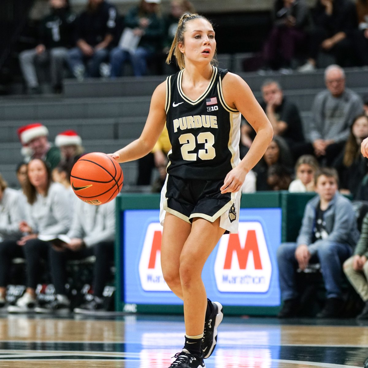 PurdueWBB's tweet photo. 🖐 players in the nation with a 50/40/90 line.

@_abbeyellis is one of them .571/.526/.933 🔥 https://t.co/m6yMRM0AI6
