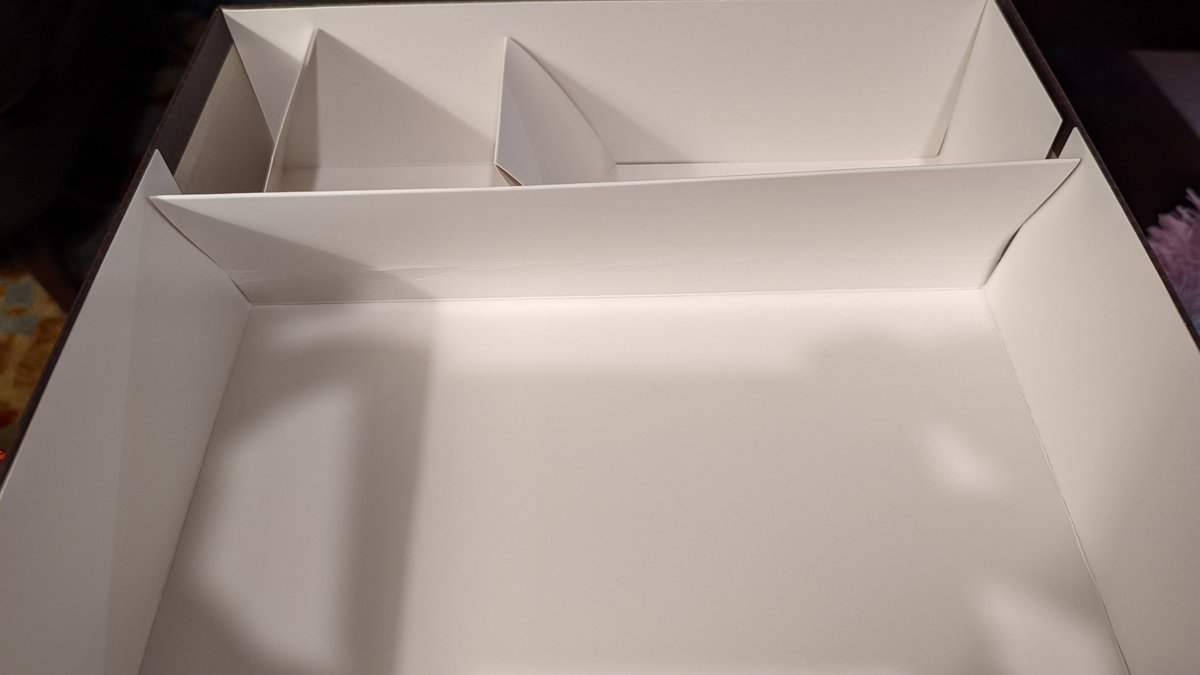 GeoffGaymes's tweet image. I understand paperboard inserts are more environmentally friendly than plastic for several reasons. They're also significantly cheaper &amp;amp; easier to replace when damaged. 

But, can we all agree that they still need a lot of work to really, functionally replace plastic/trays?