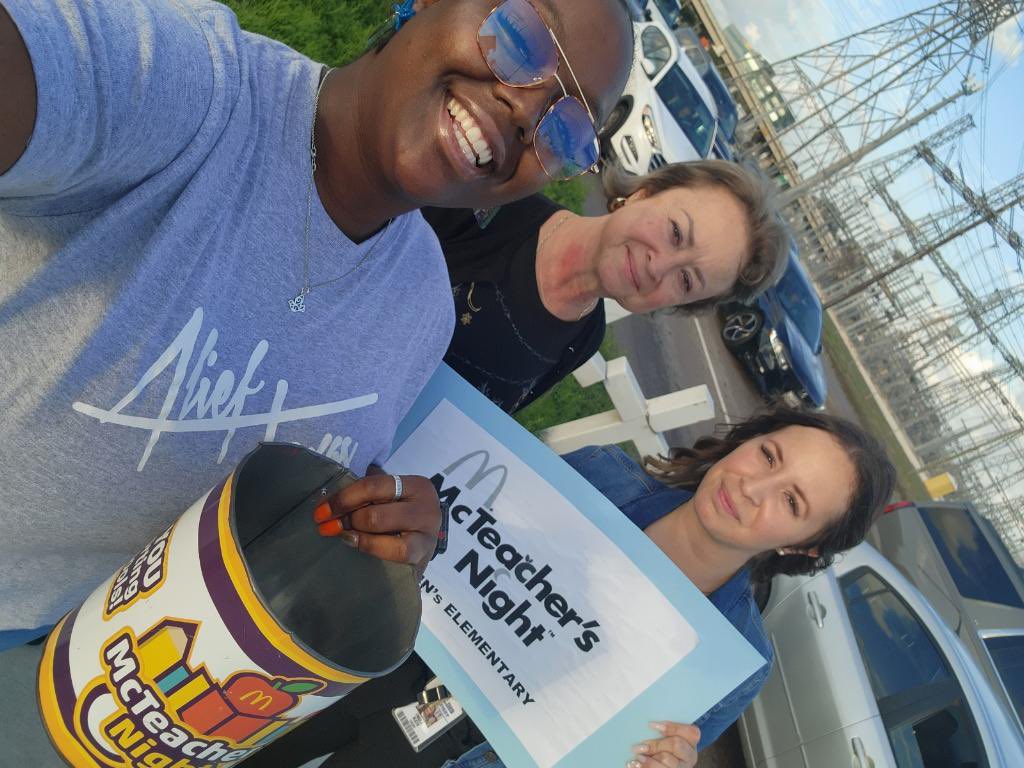 Shani Jones tweet media