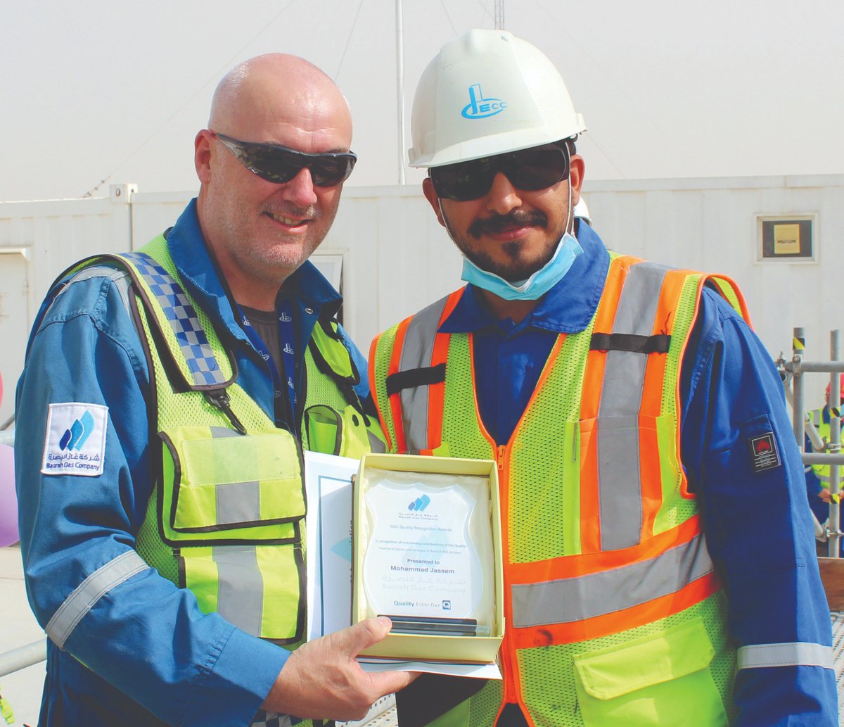 Petrochina_Iraq's tweet photo. Local employee Mohammed Jassem received the award.
#CNPC #CPECC #BNGL #Oilfield #Iraq https://t.co/3617rWWzCS