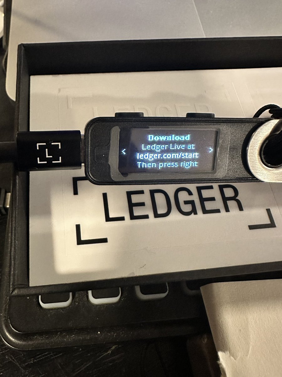 JulioBarrigon's tweet photo. @TradingLatino Ahora si que hold en el pecho y que hagan lo que quieran los exchange 😅 https://t.co/bCLHKkPZAb