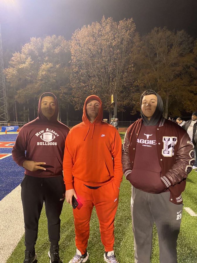 HaydenDozier78's tweet photo. After a ton of prayer and conversations with family. I’m proud to say that I just got off the phone with @JJones178 and I will be wearing #78 as a @NWCC_Football Ranger with @TraceWegmann1 and @pgibbs55 next year! Ready to #rangerup and put work in! https://t.co/OUysspsoQ0